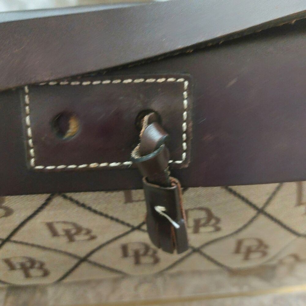 VTG Dooney & Bourke Brown Tan Monogram Shoulder bag Handbag Canvas Leather Trim - Picture 3 of 7